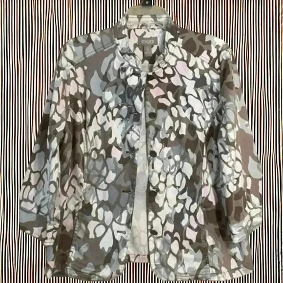Chico’s Size 2 (Large 12) women’s “camo” print lightweight button-front Jacket - Picture 3 of 5